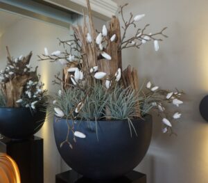 Fiori White Magnolia Bloemstuk Showroommodel 1