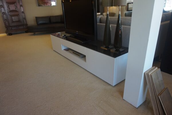 Karat (Heldense) KA-Q210 TV-Kast TV-meubel Showroommodel 1